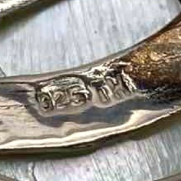 Vintage Sterling Silver Dragonfly Brooch  with Mother of Pearl & Marcasite - Picture 7 of 9